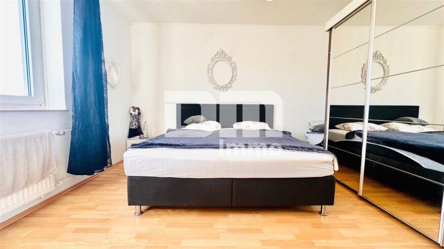 Wohnungspaket 3 Zimmer + Apartment mit Balkon, Panoramablick in Traumlage - WE1 Schlafzimmer